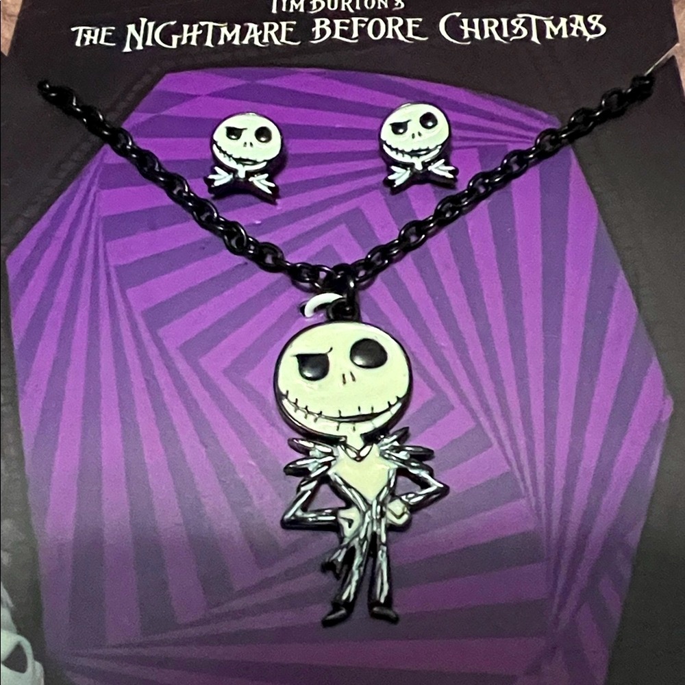 NWT Disney Tim Burton’s the nightmare before Christmas necklace and earrings set - Picture 3 of 3